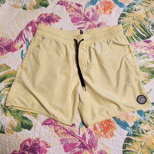 LIKE NEW!! Men's Lido Solid 16"  Yellow Trunks/Shorts- Size LARGE